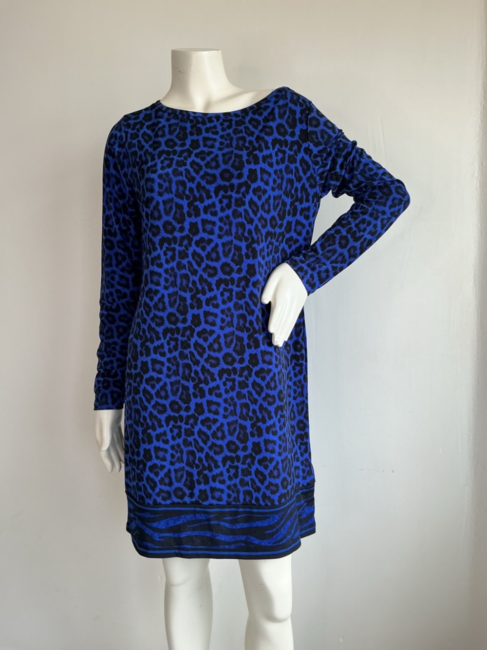 Blue Leopard Print Long Sleeve Shift Dress comfy casual bold Timeless Size L